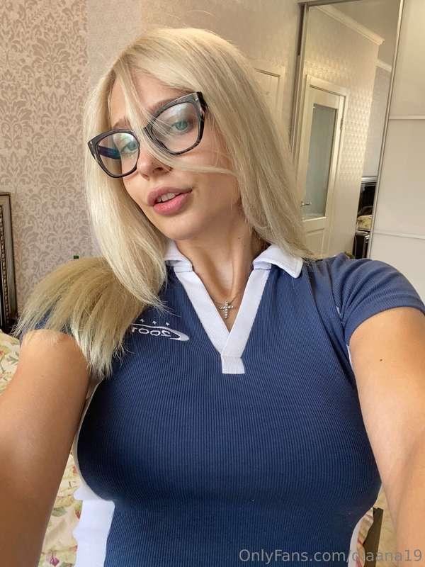 Swipe to see a surprise I know you'll enjoy! 🤪