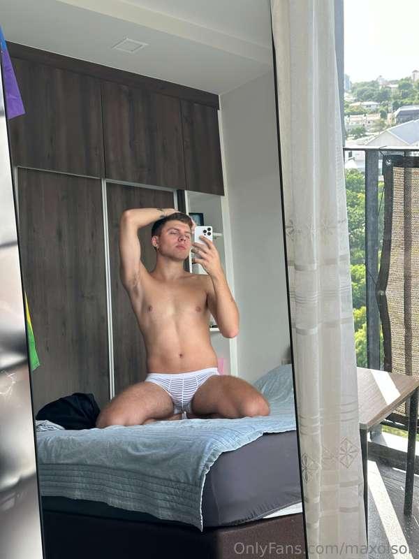 Just another lazy day 🤤✌🏼