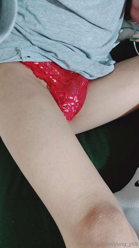 Compre una nueva tanga y mañana les enseño el cachetero (tam..