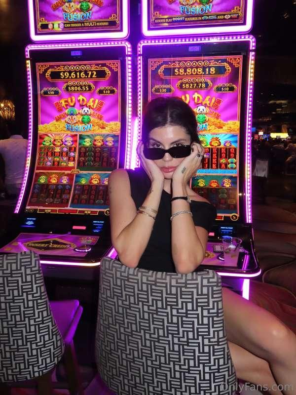 Let’s play poker ♥️ 