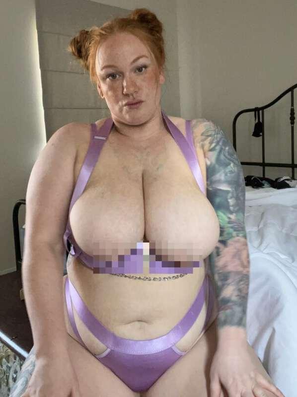 No one likes blurry boobs!😏So get the real deal 👉🏻 @only.ell..