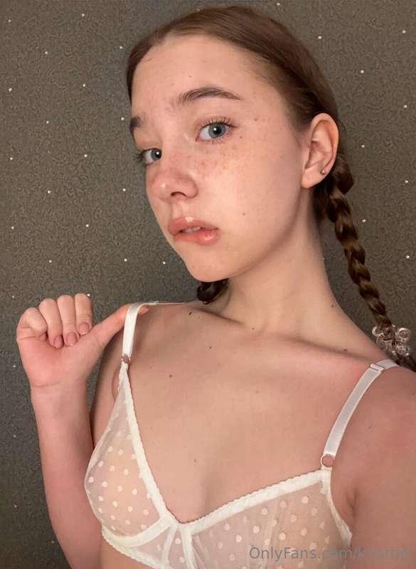 ## CUTE SLUT @jennifer_jennie
@jennifer_jennie JUST 18 Y.O. ..