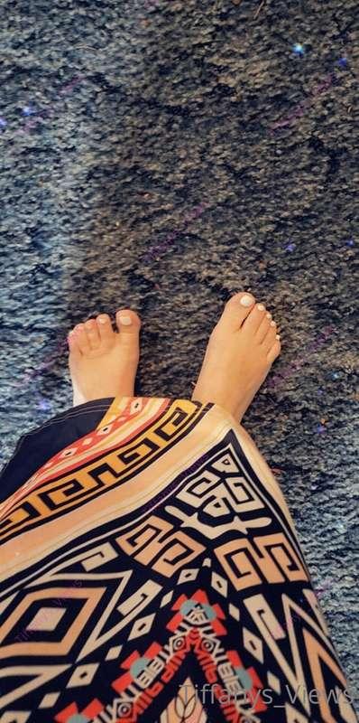 its friday... wanna cum over...me