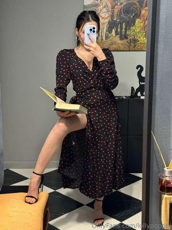 Would you bend my leg higher to fuck me?? 😜Going to turn thi..