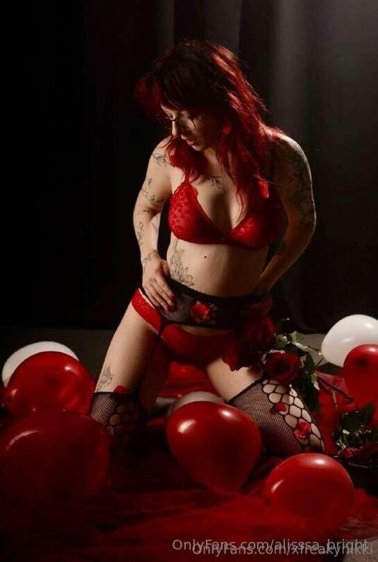 FREE 💦🤯 You won’t believe what @xfreakynikki does with her f..