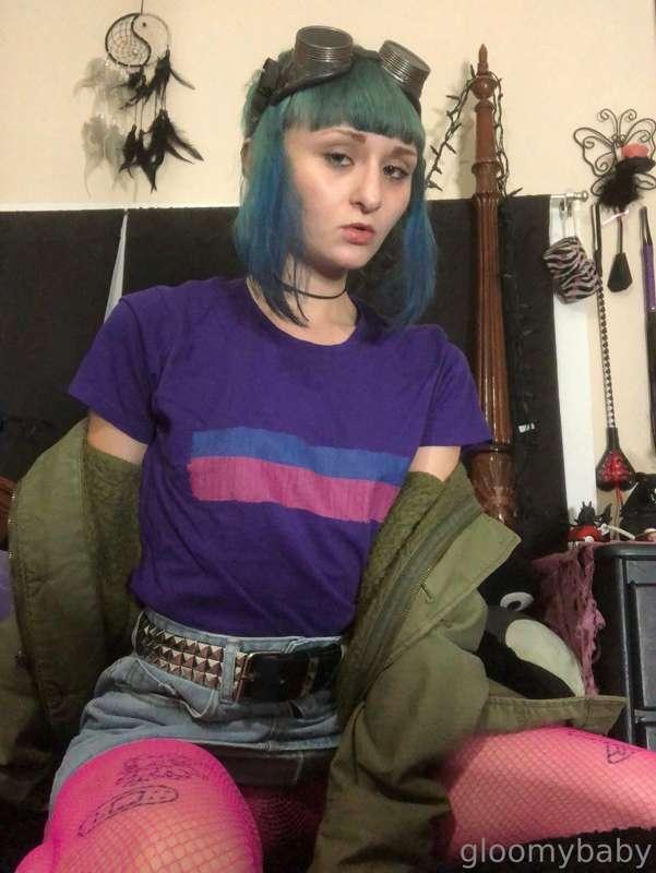 —> swipe to undress ramona —>