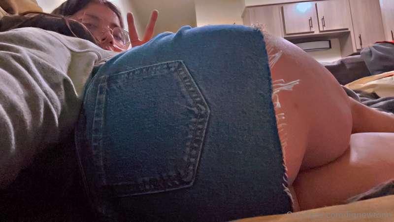 going live tonight ~~~ !