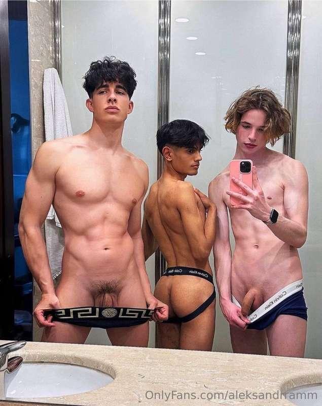 you want to see what we did with those hot guys?🥵
I'll show ..