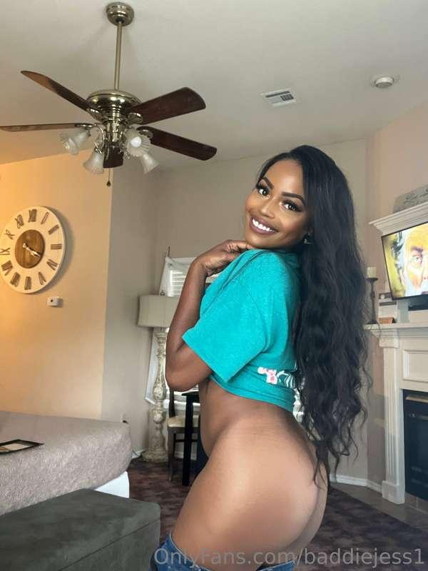 Tell me something dirty you’d do to me 😈