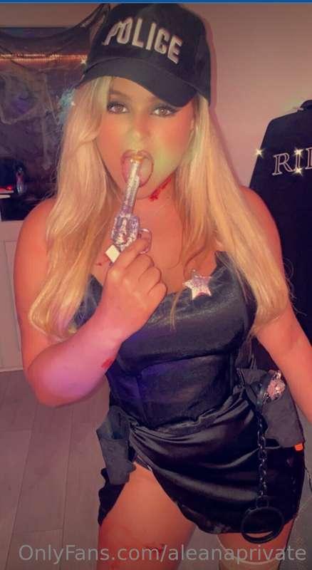 Wanna play good cop bad cop with me...?😈