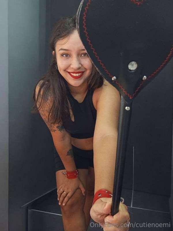 Sexy and a badass in bed 😈❤️ she's here to make your dick ha..