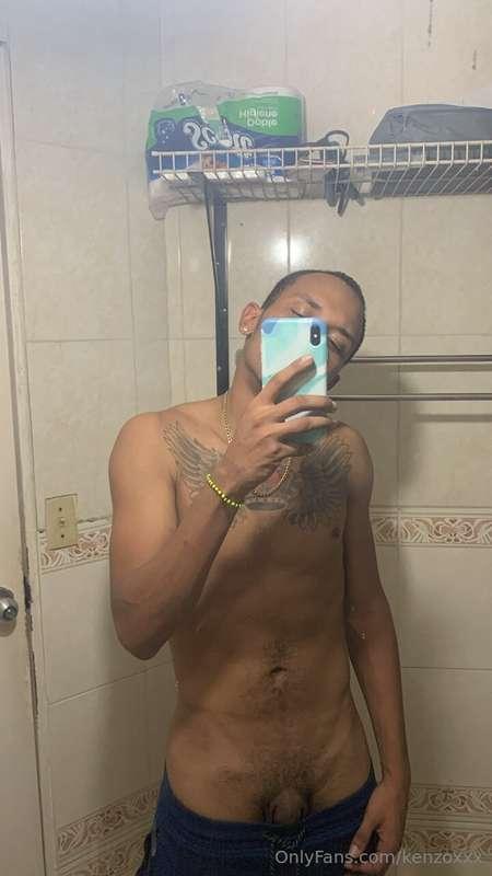 Pull down my pants sissy🤤