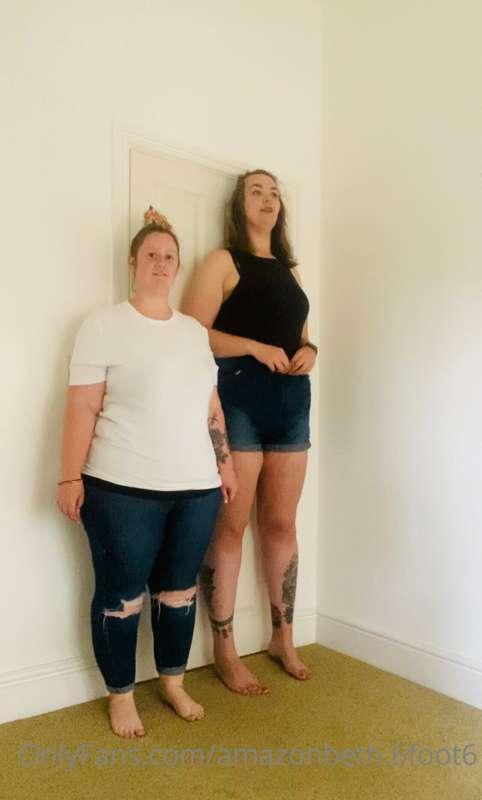 Little and large are back 
5’5 17stone and size uk4 feet 
Do..