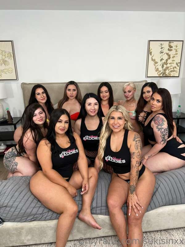 # *#GG24*

🏡 𝑯𝑶𝑬 𝑯𝑶𝑼𝑺𝑬 𝑩𝑨𝑫𝑫𝑰𝑬𝑺 𝑪𝑶𝑳𝑳𝑨𝑩*💙
Let me introduce you..