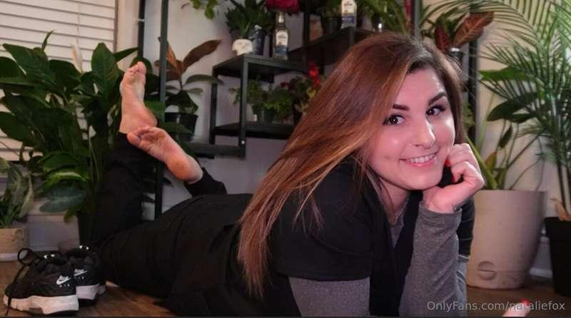 Dirty feet & sweaty socks after class [5 pics]