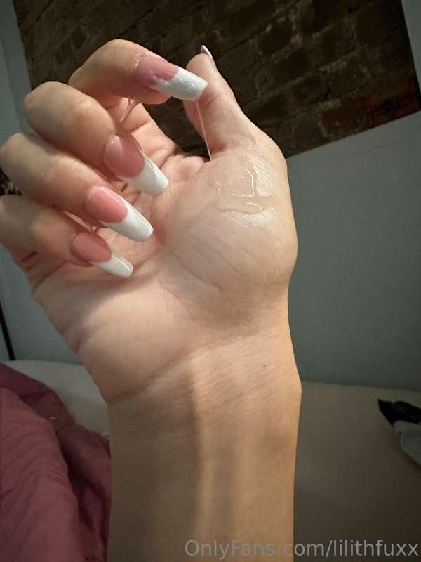 New manicure and girl cum 👅💦