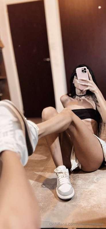 Hi darling💭💘 I'm Agnes 👄😘 follow me for all kinds of content..