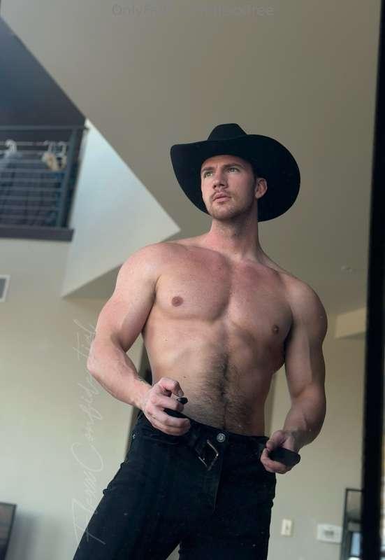 Caught in the act… but I don’t mindClick here for all my exp..