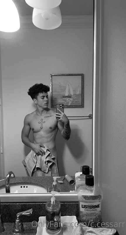 Good morning you beautiful people should i start posting mor..