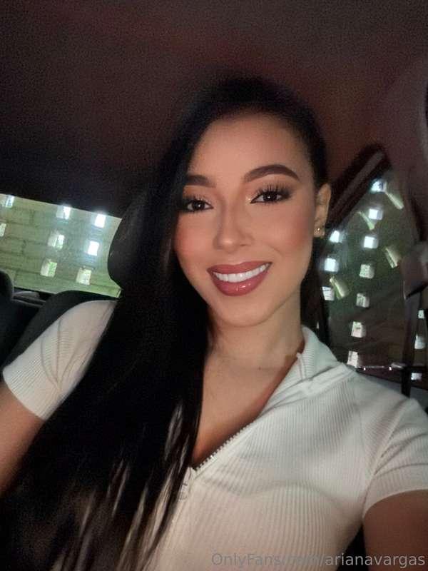 Elegance is my default. Seduction is extra 💼💋