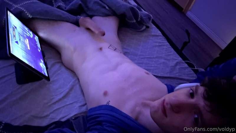 Netflix & Chill? 👀