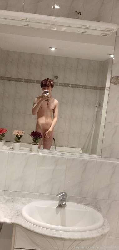 Shower sneakpeek 🤤