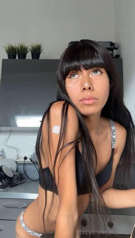 ## Transgirl @Tscatwoman loves spanking, twerking and mastur..