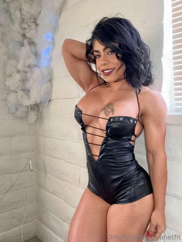 💋 30 mins. $50. Just us. I’m sending the naughtiest pics and..