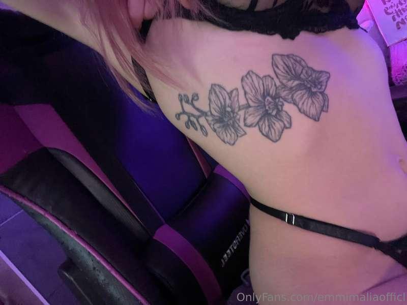 emmimaliaofficl image #1
