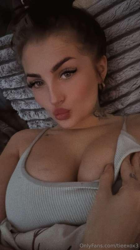 Head over to my vip page @thattattedbratnextdoor where I pos..