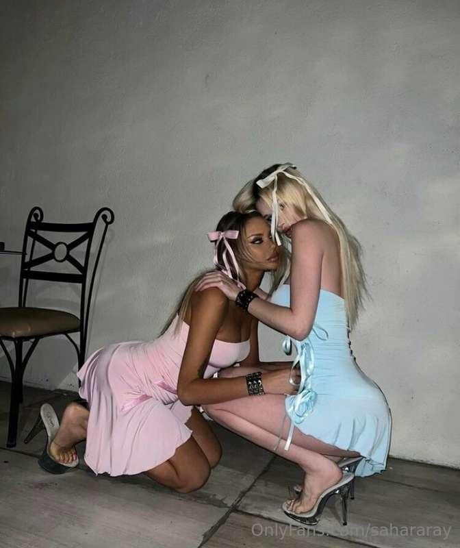 I love having hot friends to do hot shit with @ch111oe