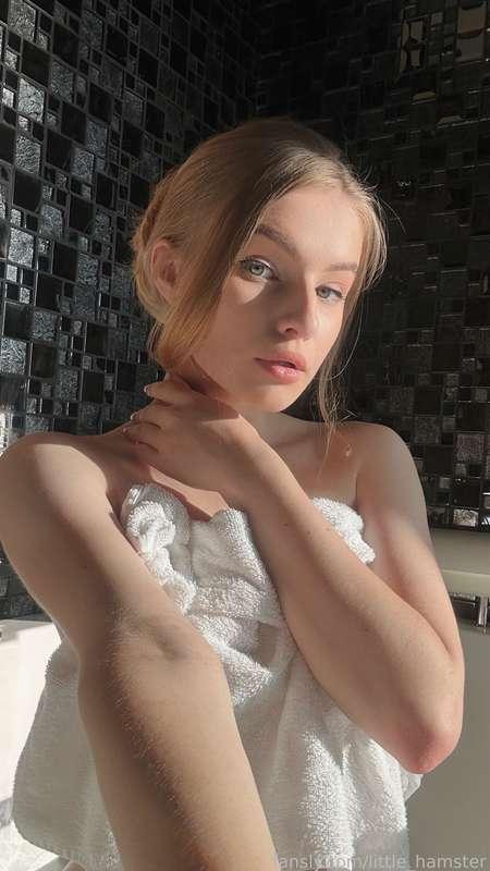 I imagine your lips gently sliding from my neck down.....💋
Oops, I'm naked under the towel🤭👅