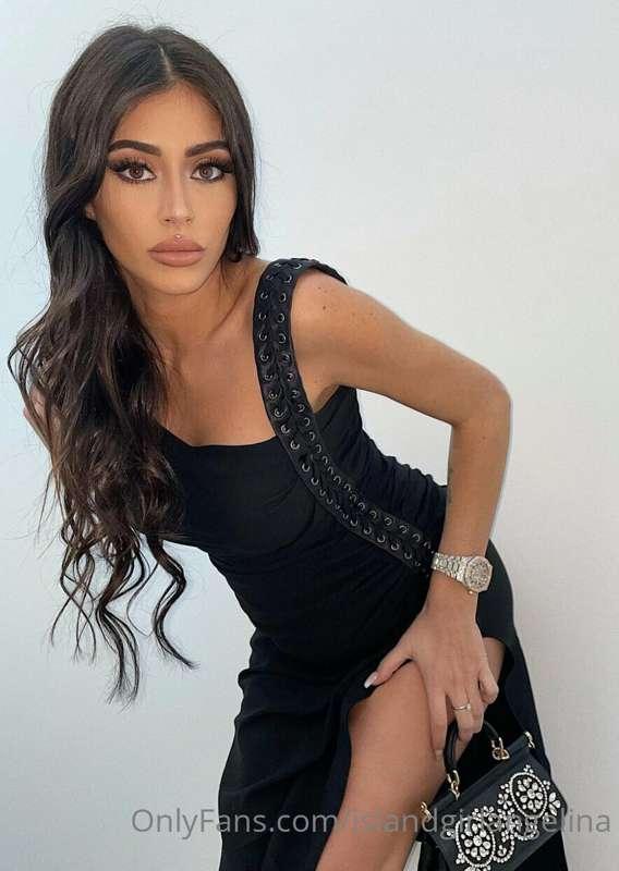 Rocking mama 🖤