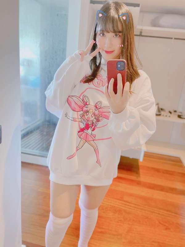 Sailor Moon 🌙
My favorite sweatshirt so far 💕