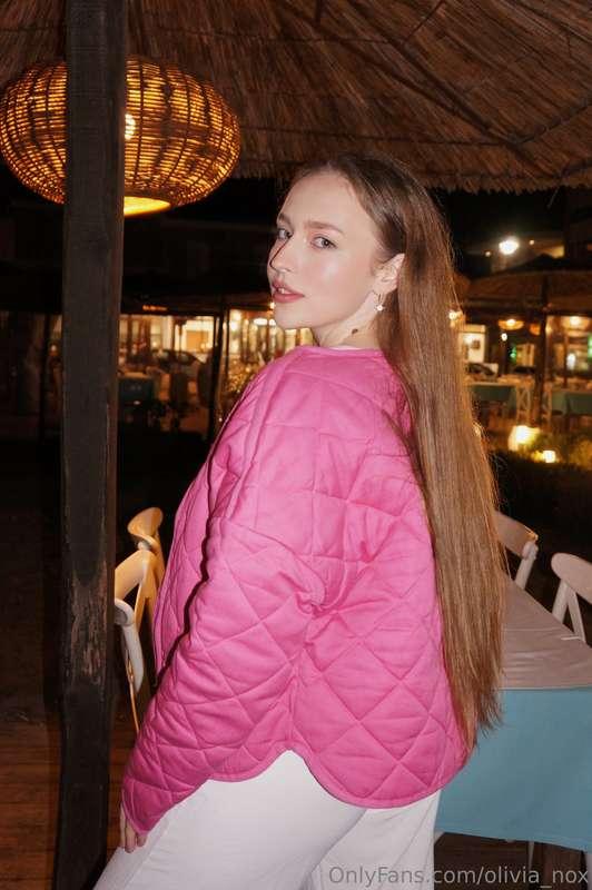 What do you think when you look at me?🥰