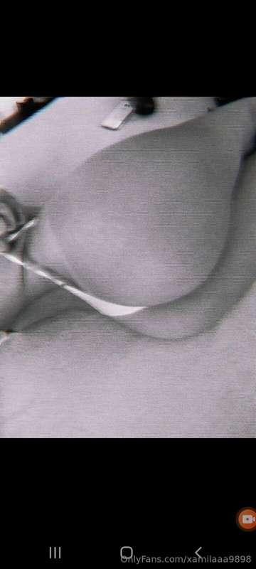 Queen of sexting 🔥💋 
@mmelodyx  @mmelodyx 

SEXTING
PHOTOS H..