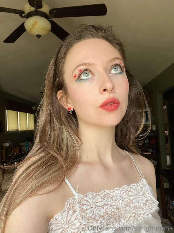 Relatively SFW makeup tests… just bein’ weird again 🙃