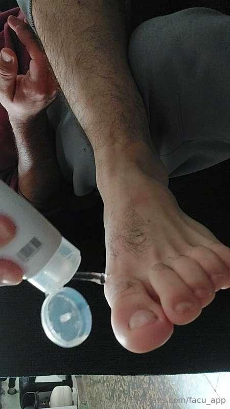 Ask me privately for the foot massage video 
❤️🔥👣