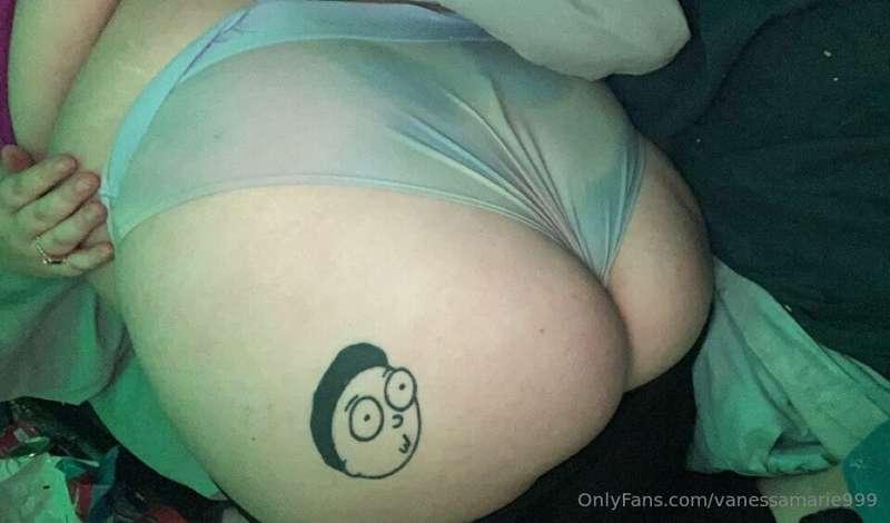 lil booty 😝