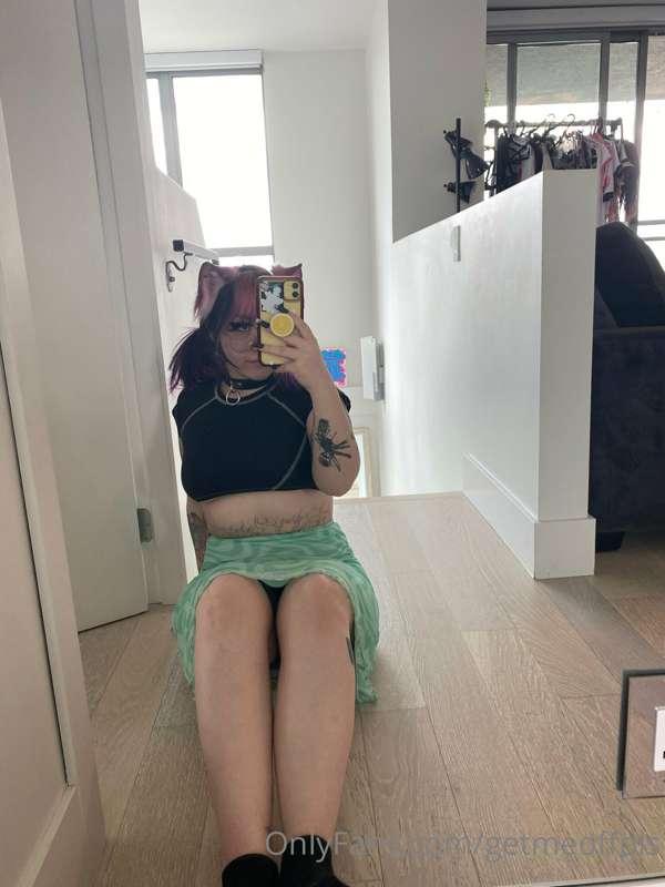 Legs open or closed? 😉