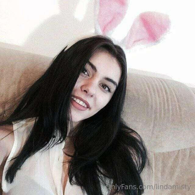 your cute bunny 🐇🐰💞 by the way I can hop like a bunny, just ..