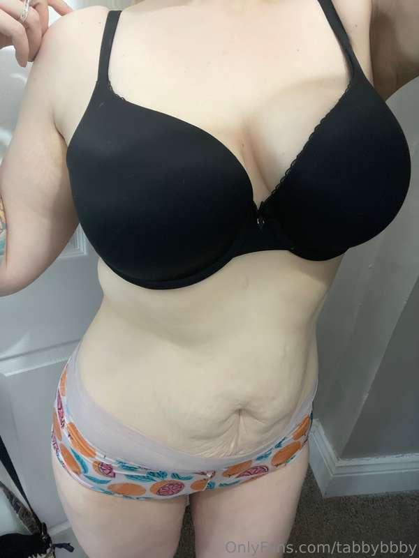 My body needs some attention babe 🥺🙏🏻😘Onlyfans.com/tabbybbab..