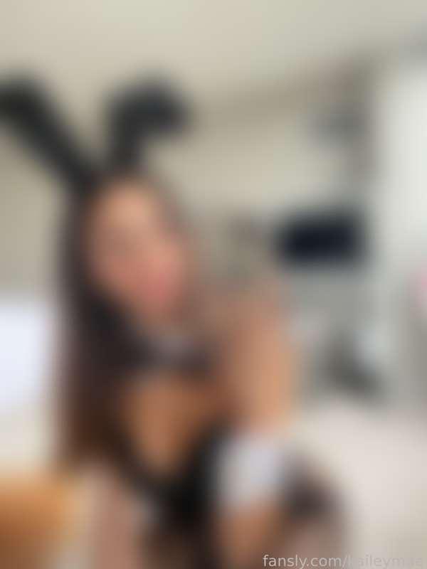 🐰💦 Bunny Girl Senpai ASMR Mouth Sounds

#asmr #mouthsounds #cosplay #bunnygirlsenpai #spicyasmr