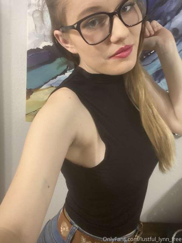 I hope your Saturday is a glorious as mine lover! Kisses 💋