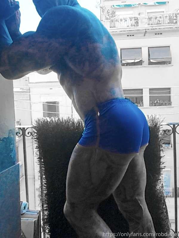 New free video this monday..getting naked on my balcony. Lot..