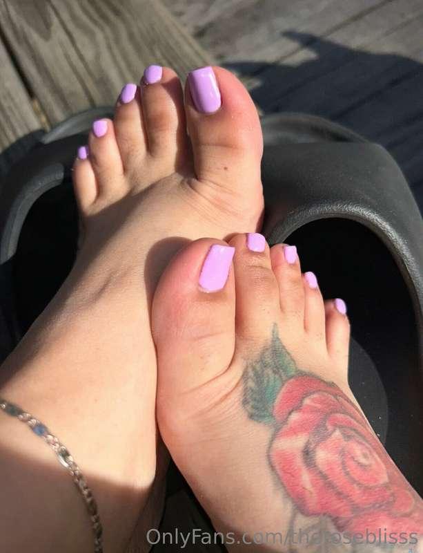Toes for your face 🥹What’s your favorite set?? 