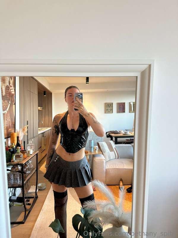 Yes I am answering your DM’s dressed like this….