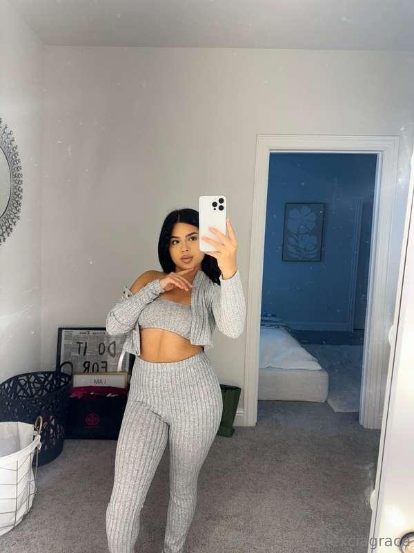 people on here ask me to rate their dick for $20 not knowing..