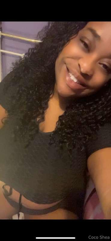 Hey babe check your DMS!🥰