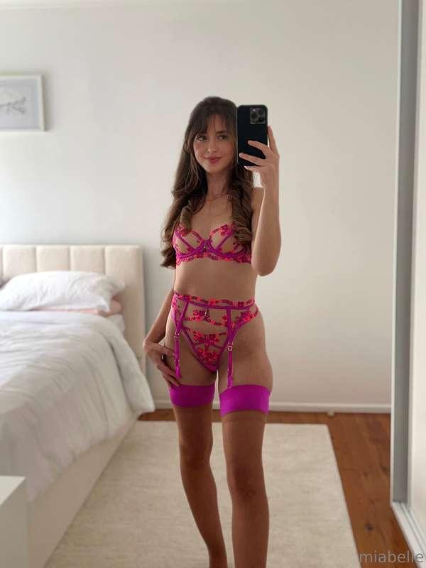 Thank you for a beautiful month of love everyone... 😇💗💕 I ho..